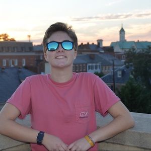 Meet your Posher, Lydia